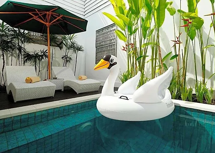Great 2br Private Pool In Center Seminyak Villa